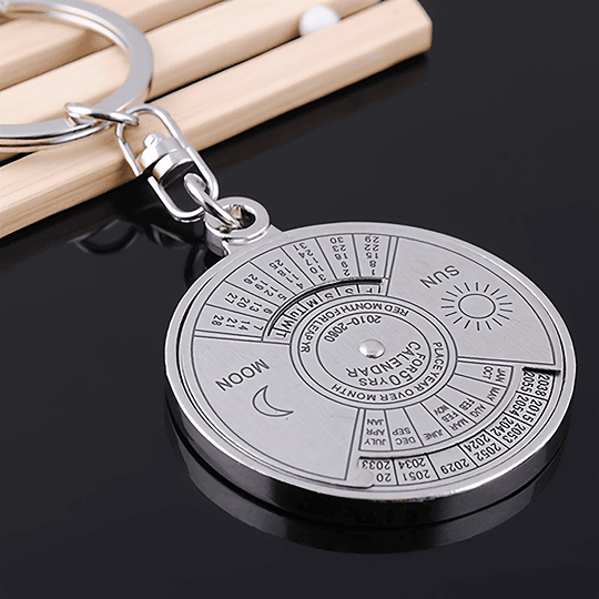 1pc 50 anos calendário perpétuo chaveiro para homem, liga prateada pingente chaveiro, ornamento chaveiro do carro, saco bolsa charme acessórios