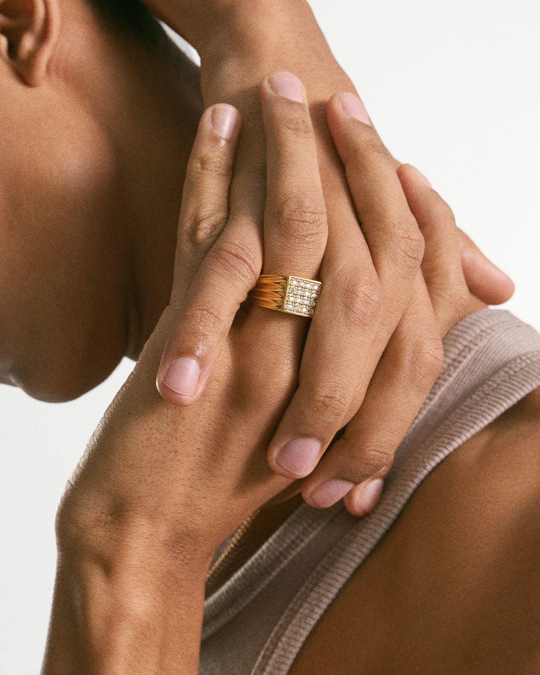 Anel Steez - MESH X Gustavo Ribeiro